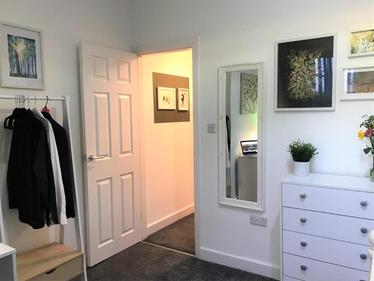 Stylish Modern 3-Bed House Nr Manchester City Ctr Whitefield Exterior foto