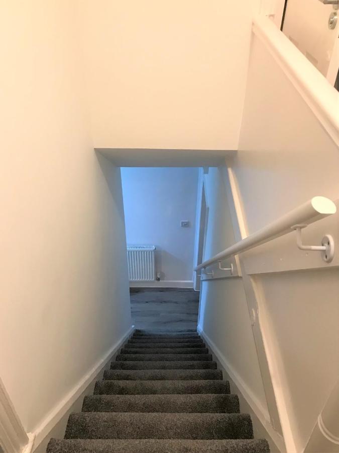 Stylish Modern 3-Bed House Nr Manchester City Ctr Whitefield Exterior foto