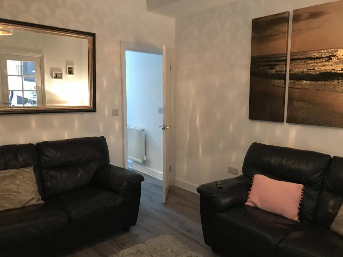 Stylish Modern 3-Bed House Nr Manchester City Ctr Whitefield Exterior foto